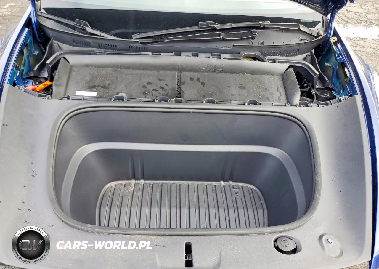 2026 Tesla Model Y VIN:7SAYGDEE8TA462502 - 12