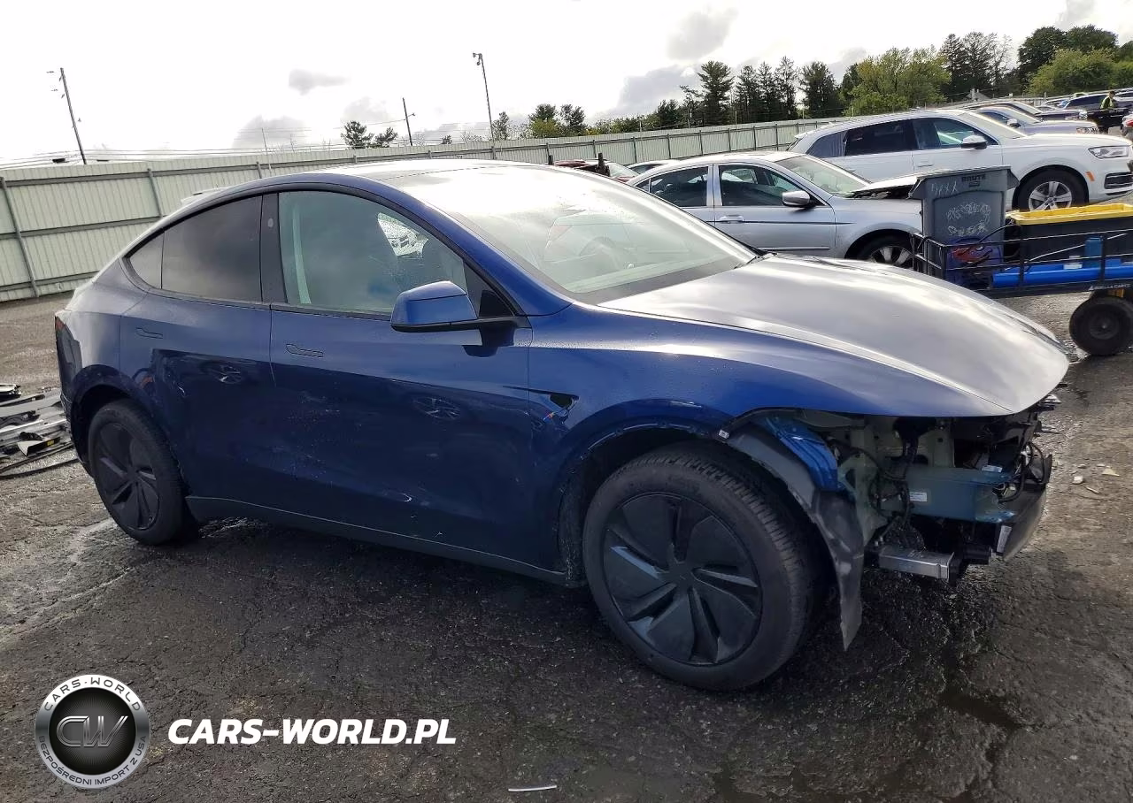 2026 Tesla Model Y VIN:7SAYGDEE8TA462502 - 4