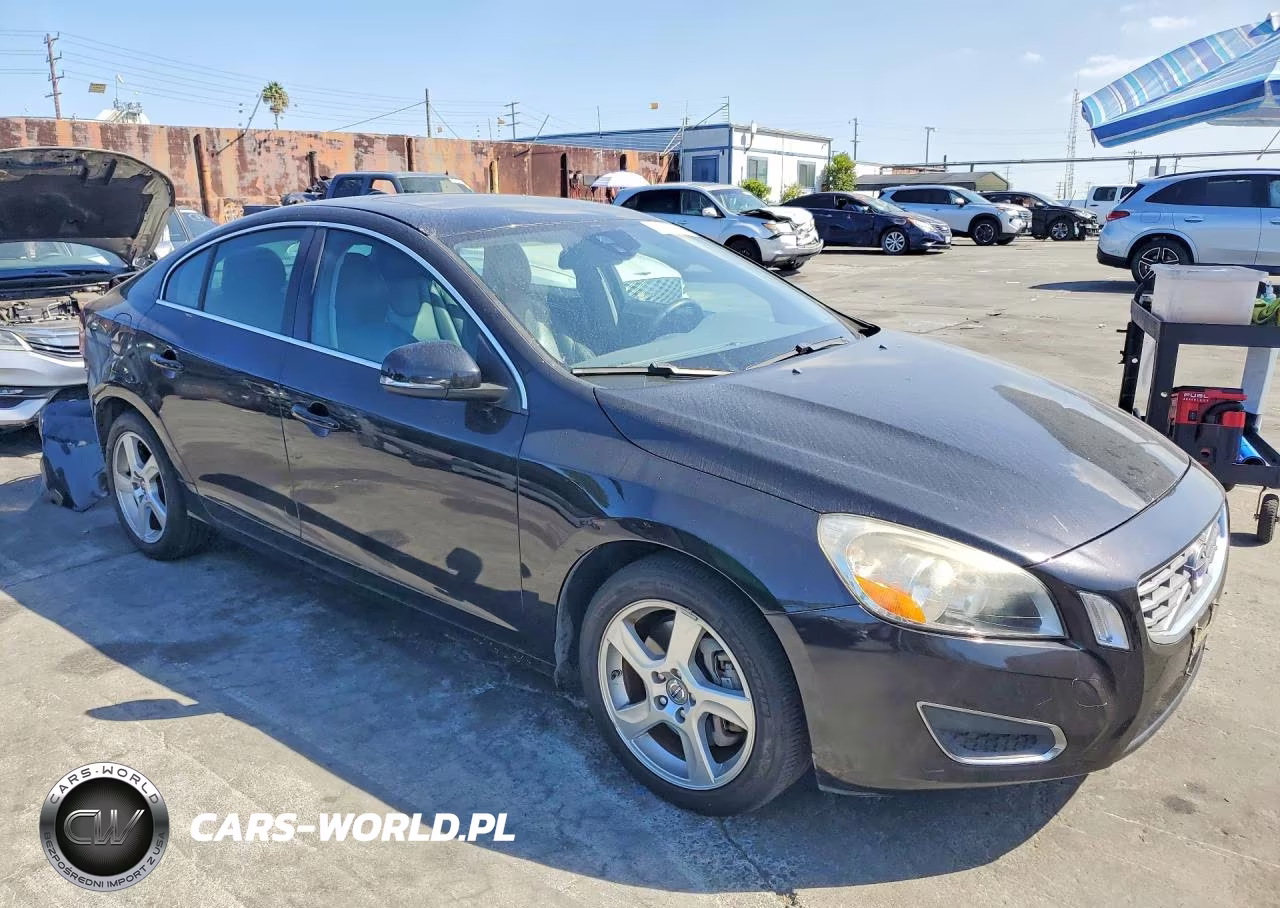 2012 Volvo S60 T5 VIN:YV1622FS6C2140534 - 4