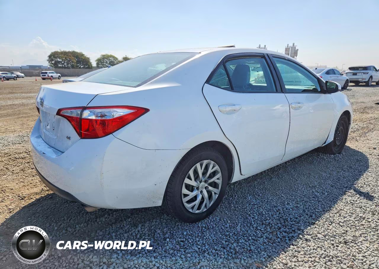 2016 Toyota Corolla Le VIN:2T1BURHE6GC640117 - 3