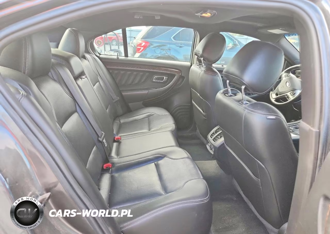 2017 Ford Taurus Limited VIN:1FAHP2J87HG128419 - 10