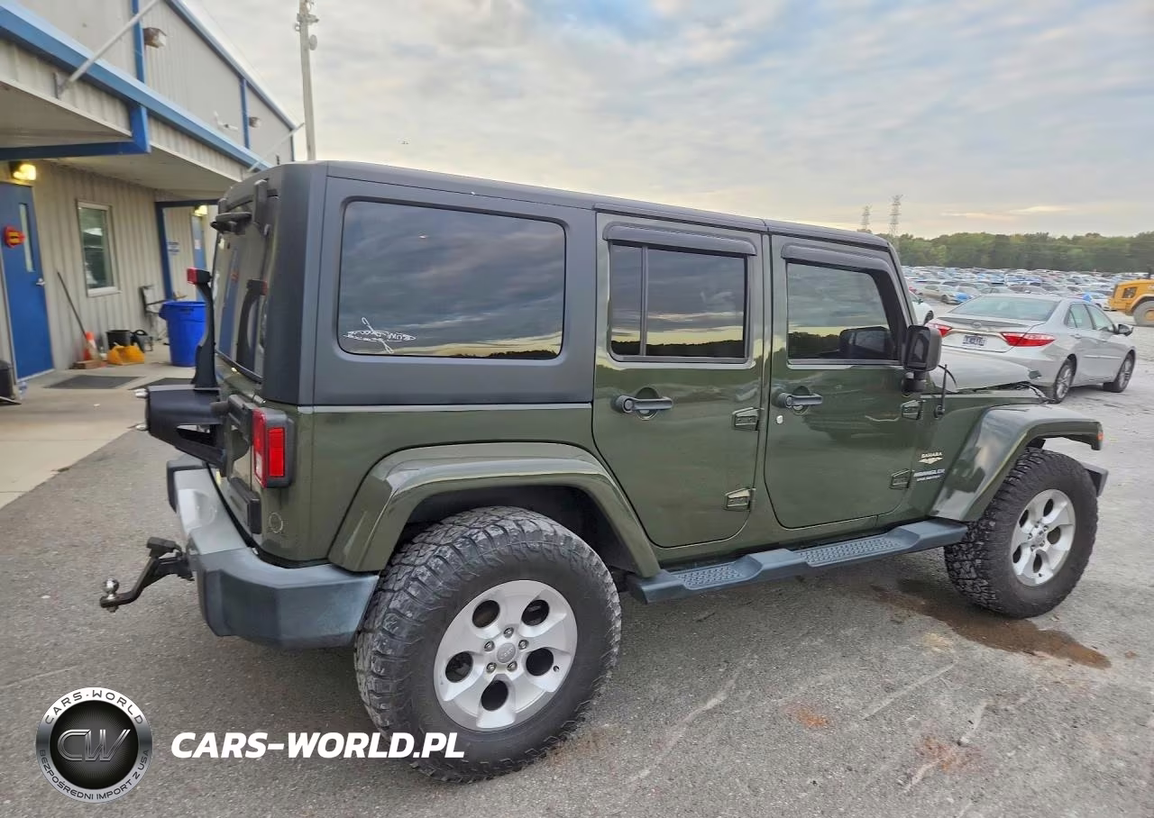 2015 JEEP WRANGLER UNLIMITED SAHARA VIN:1C4HJWEG8FL654910 - 3