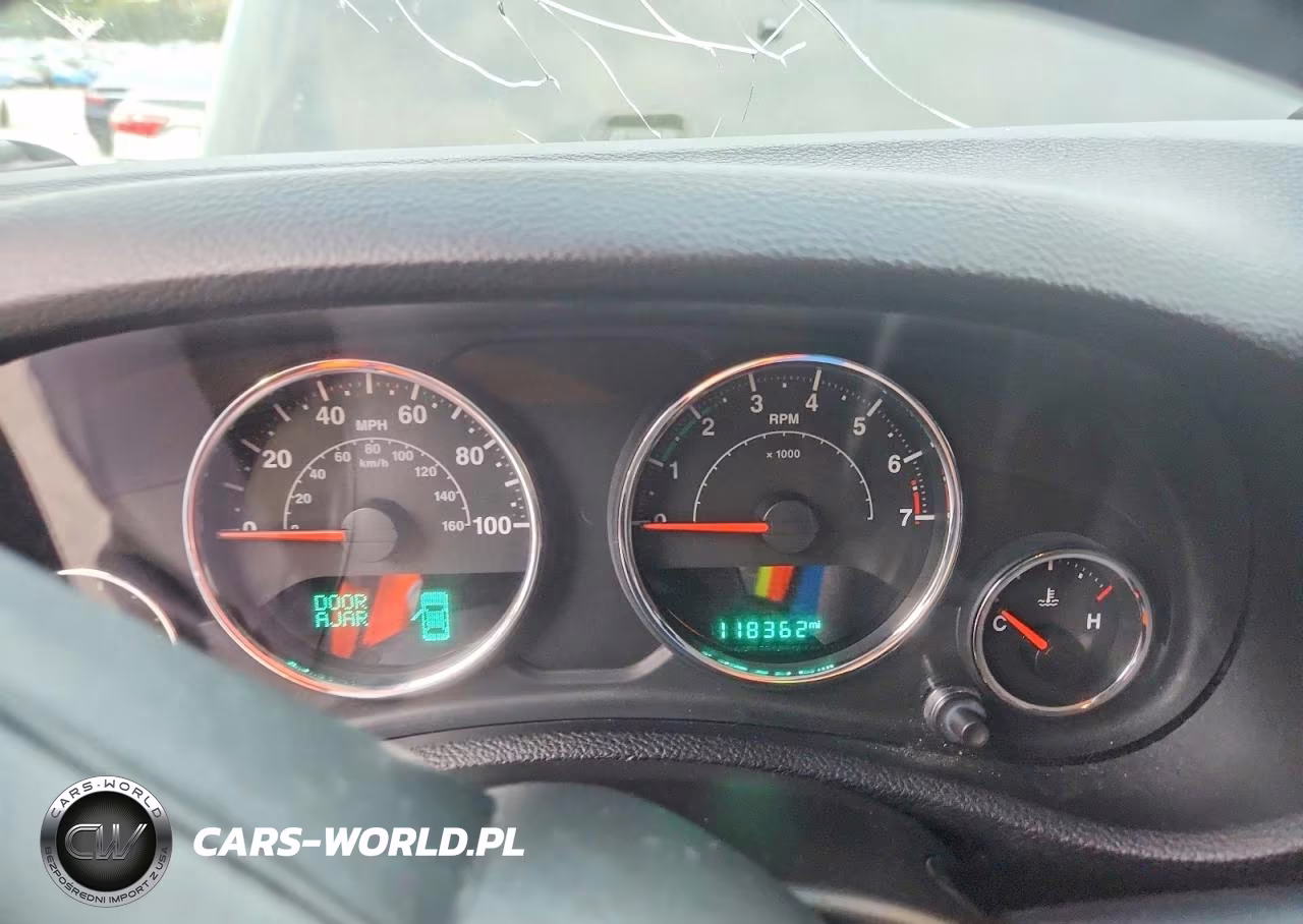 2015 JEEP WRANGLER UNLIMITED SAHARA VIN:1C4HJWEG8FL654910 - 9