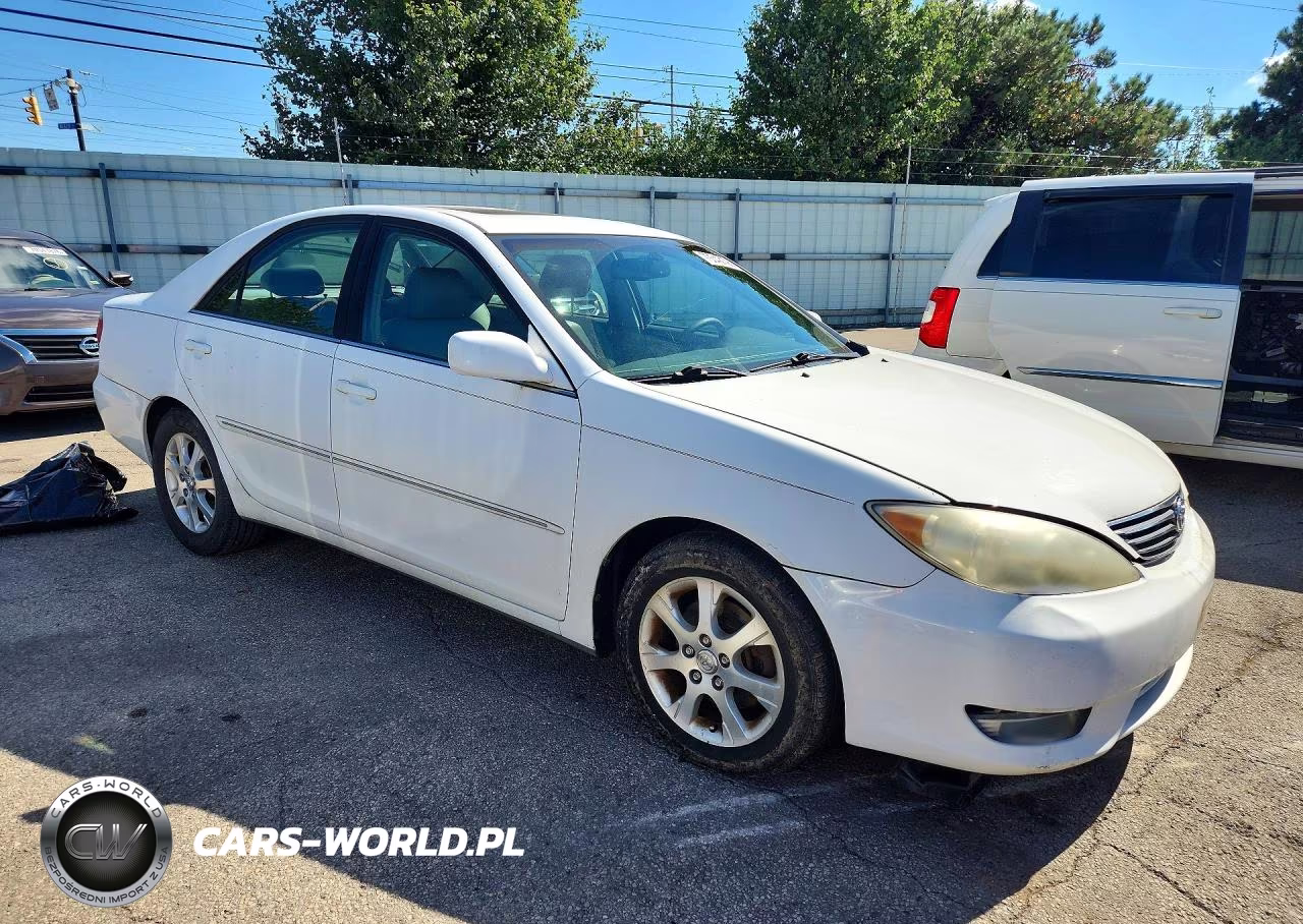 2006 Toyota Camry Xle V6 VIN:4T1BF30KX6U625139 - 4