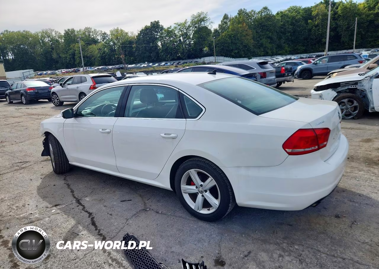 2015 Volkswagen Passat S VIN:1VWAT7A38FC088684 - 2