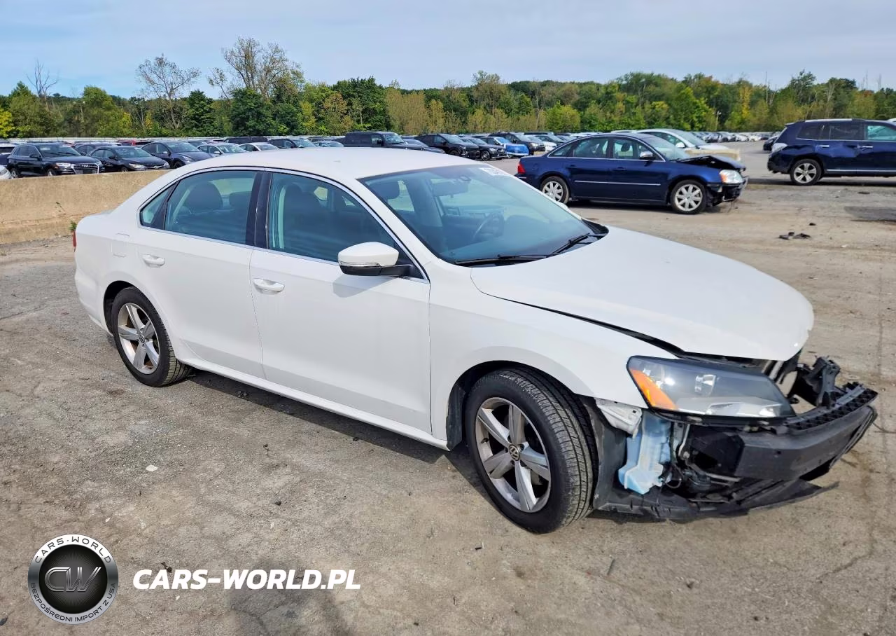 2015 Volkswagen Passat S VIN:1VWAT7A38FC088684 - 4