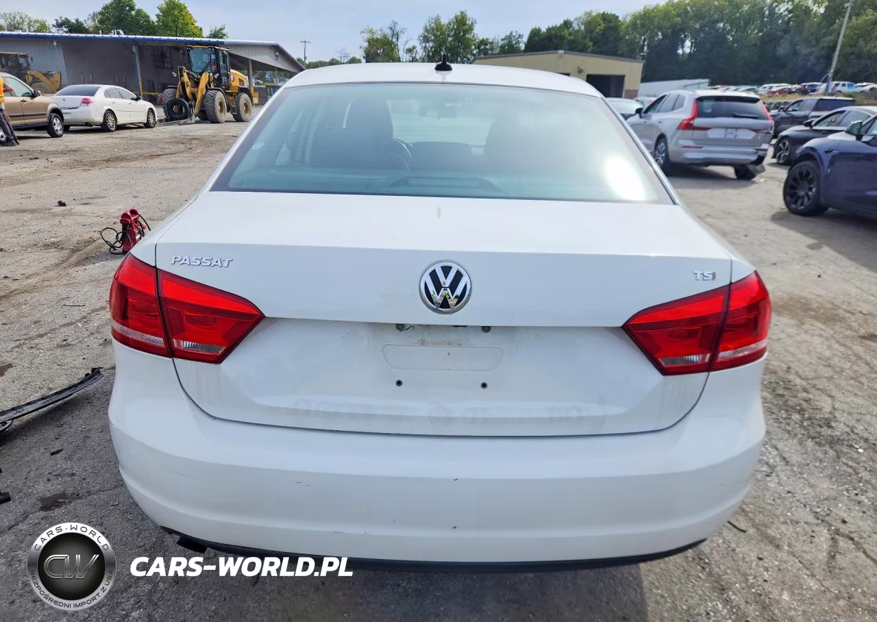 2015 Volkswagen Passat S VIN:1VWAT7A38FC088684 - 6