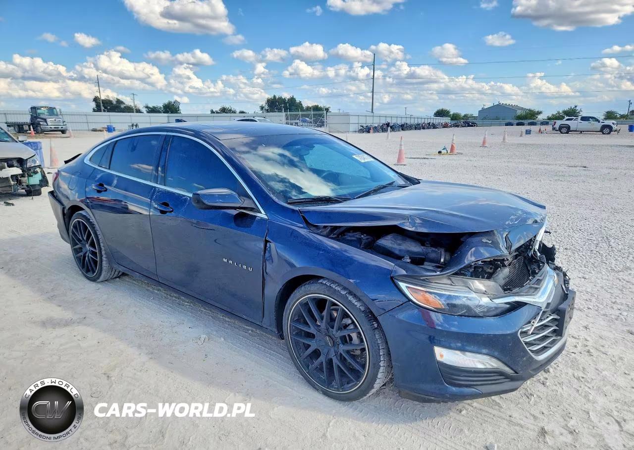 2020 Chevrolet Malibu Lt VIN:1G1ZD5ST6LF024815 - 4