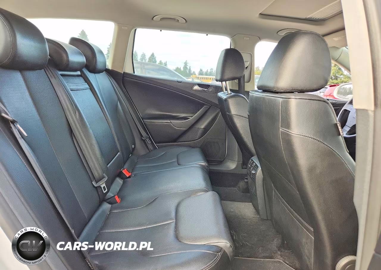 2008 Volkswagen Passat Wagon Komfort VIN:WVWLK93CX8E056768 - 10