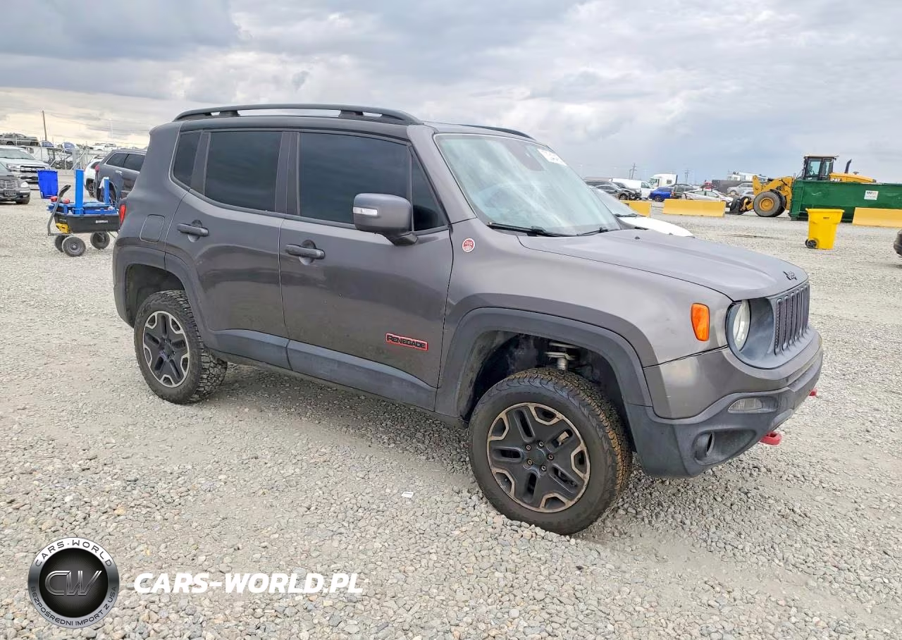 2016 Jeep Renegade Trailhawk VIN:ZACCJBCT2GPD06732 - 4