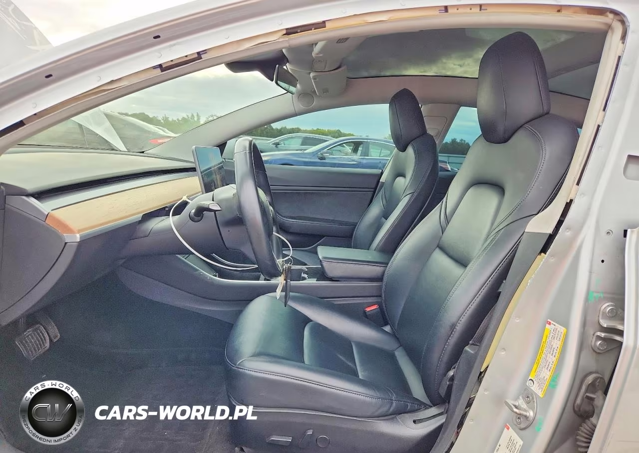 2018 Tesla Model 3 VIN:5YJ3E1EB1JF087666 - 7
