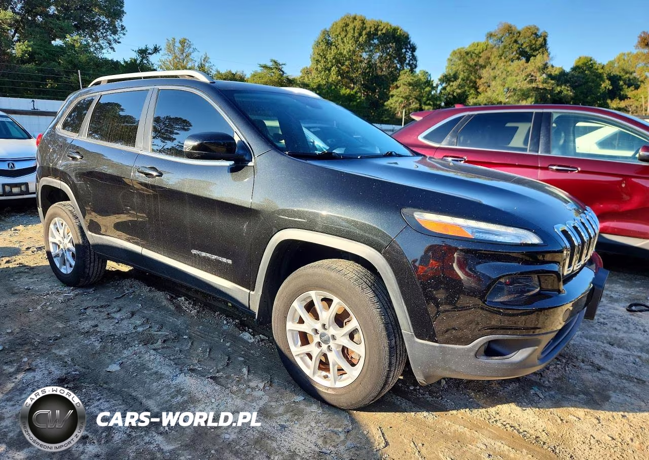 2015 Jeep Cherokee Latitude VIN:1C4PJMCS2FW578249 - 4