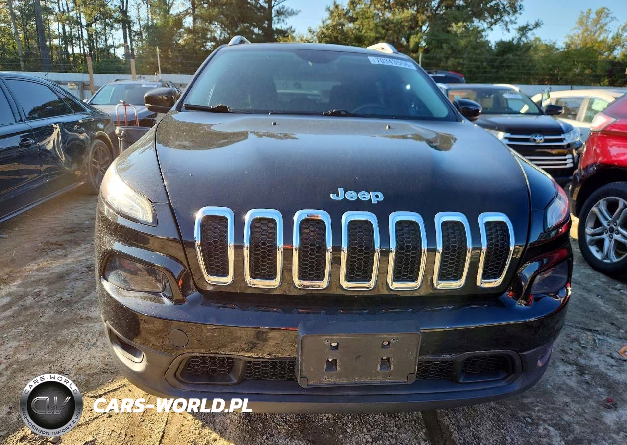 2015 Jeep Cherokee Latitude VIN:1C4PJMCS2FW578249 - 5