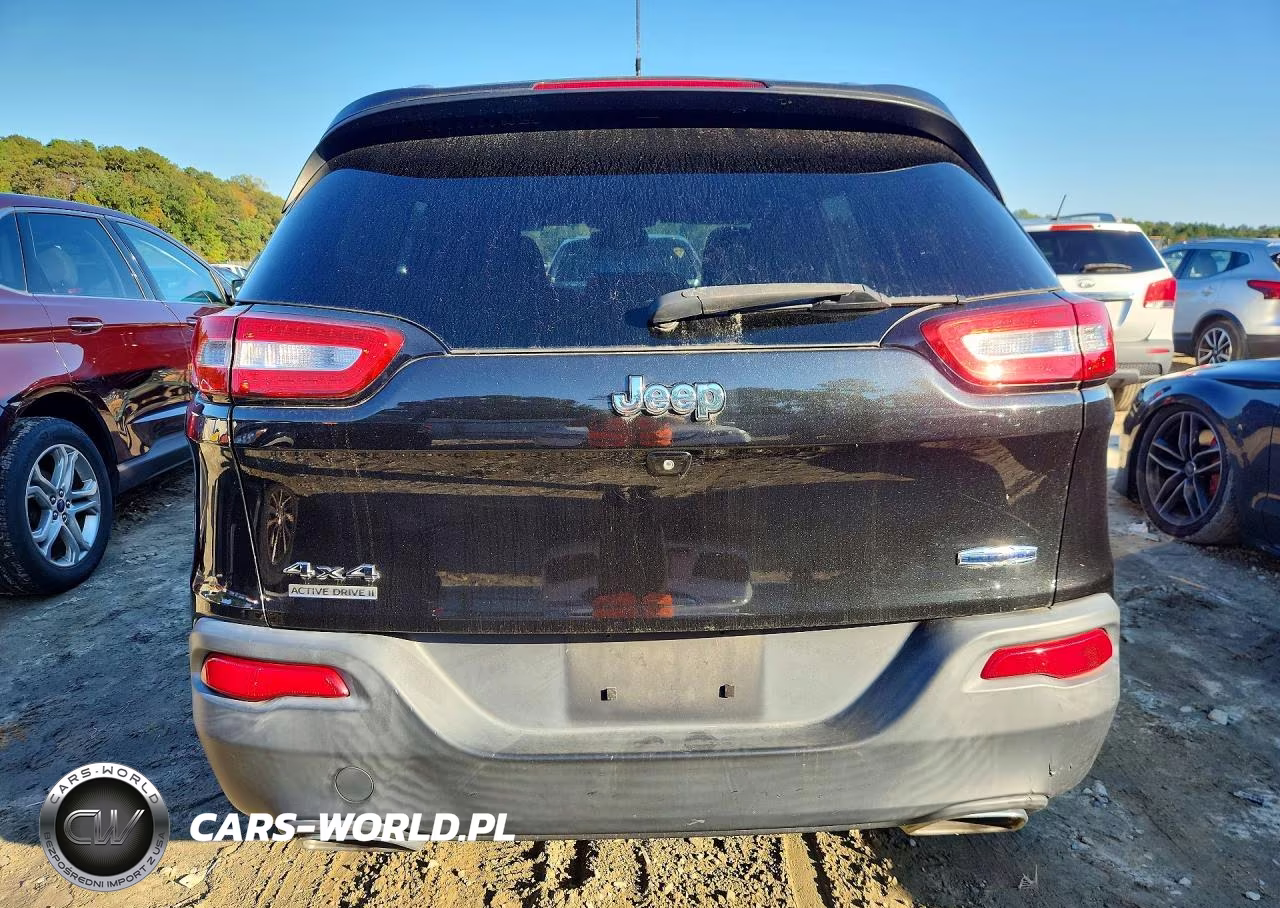 2015 Jeep Cherokee Latitude VIN:1C4PJMCS2FW578249 - 6
