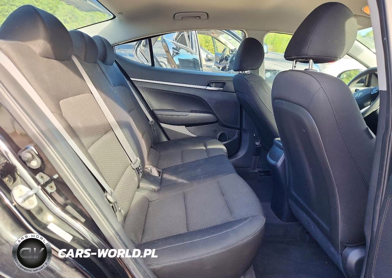 2019 Hyundai Elantra Se VIN:KMHD74LFXKU762831 - 10