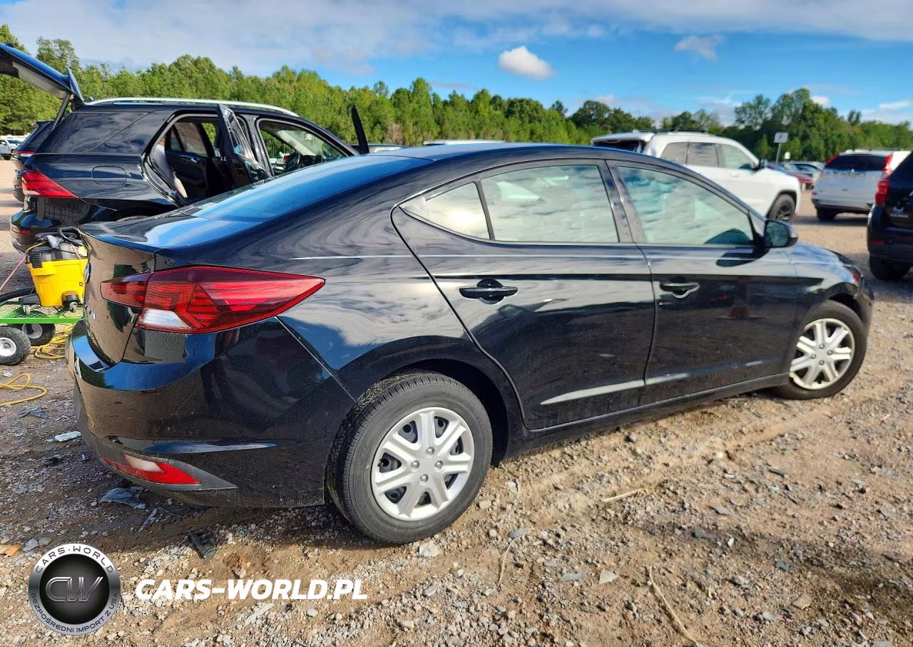 2019 Hyundai Elantra Se VIN:KMHD74LFXKU762831 - 3