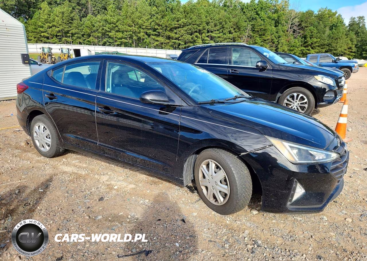2019 Hyundai Elantra Se VIN:KMHD74LFXKU762831 - 4