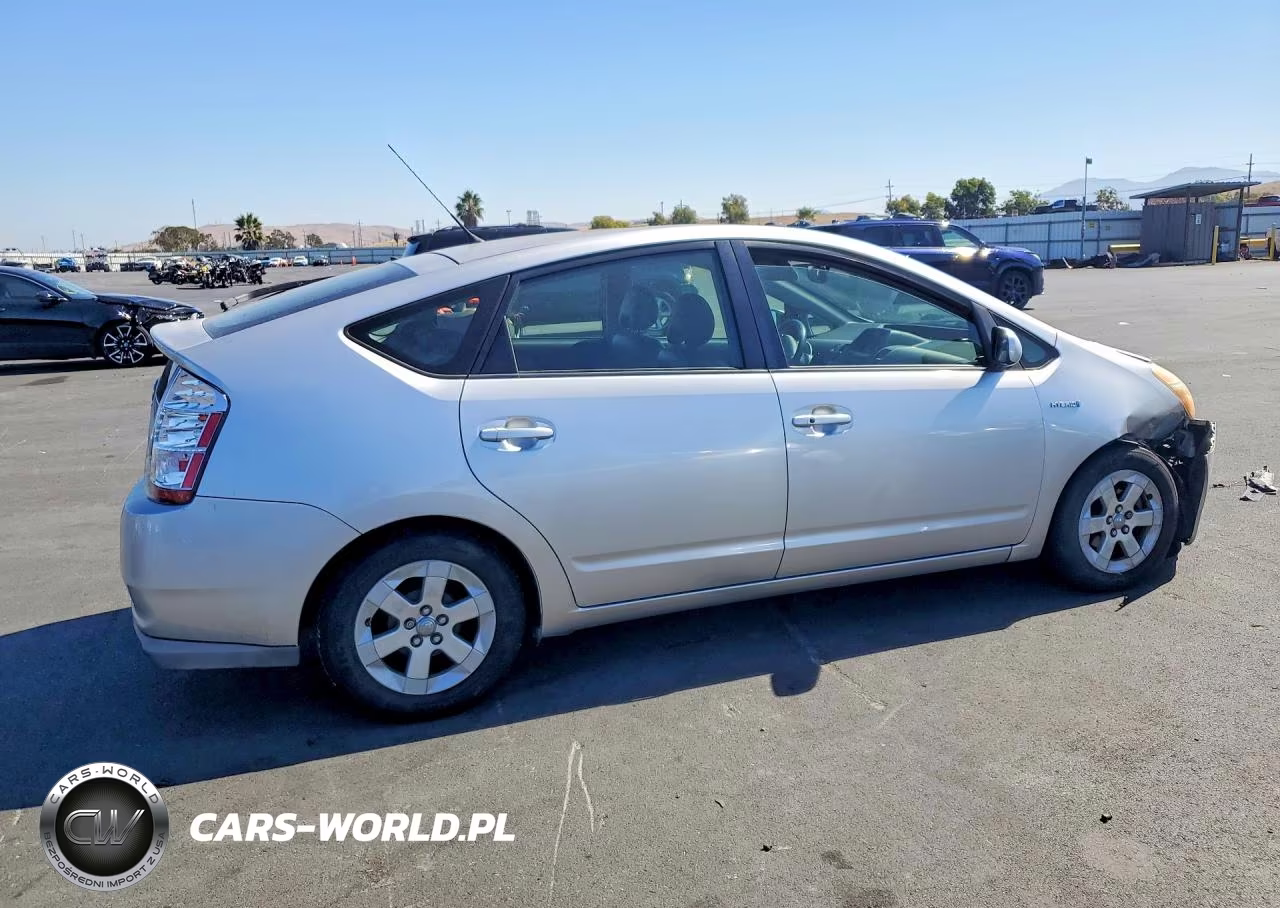 2008 Toyota Prius Base VIN:JTDKB20U283458490 - 3