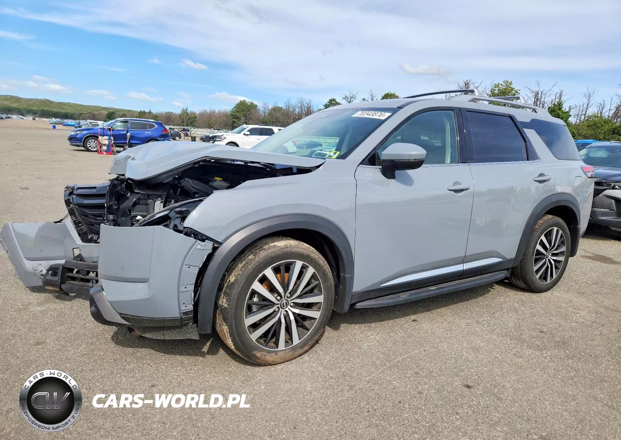 2025 Nissan Pathfinder Platinum