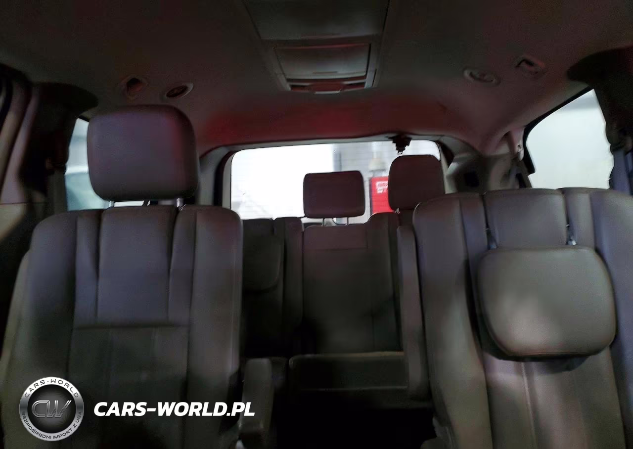 2015 Chrysler Town & Country Touring VIN:2C4RC1BG3FR655430 - 10