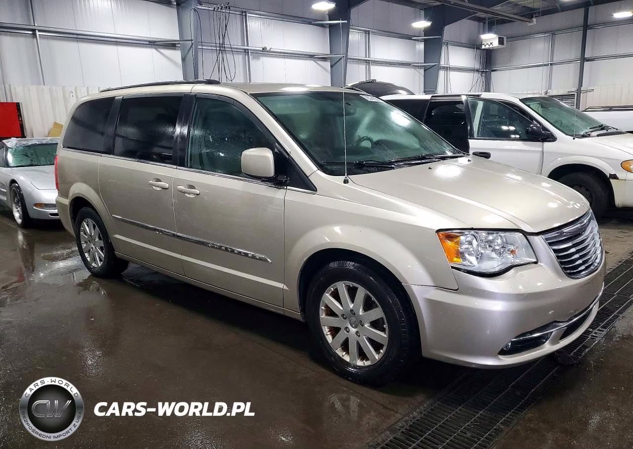 2015 Chrysler Town & Country Touring VIN:2C4RC1BG3FR655430 - 4