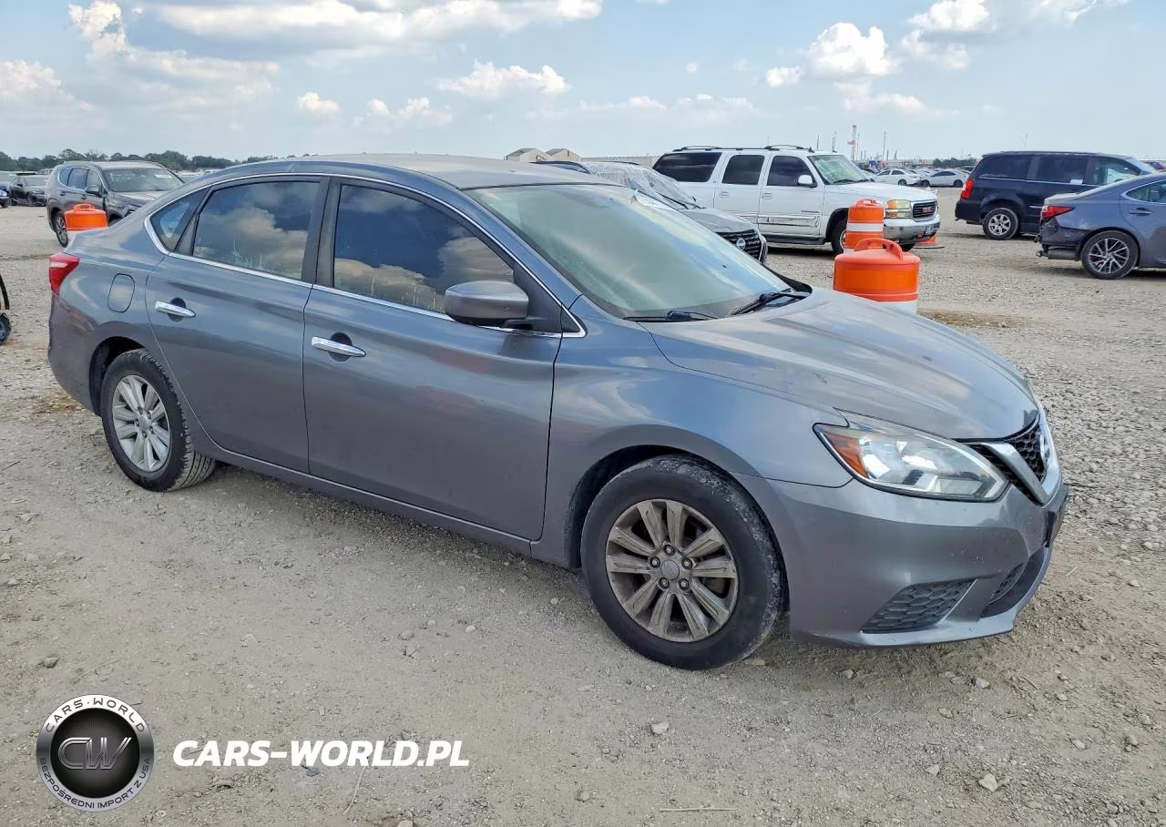 2017 Nissan Sentra S VIN:3N1AB7APXHY249672 - 4