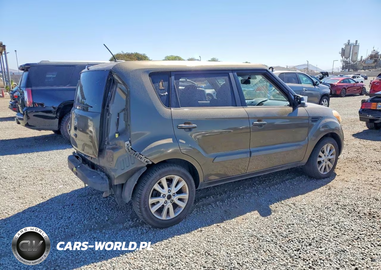 2012 Kia Soul + VIN:KNDJT2A61C7369147 - 3