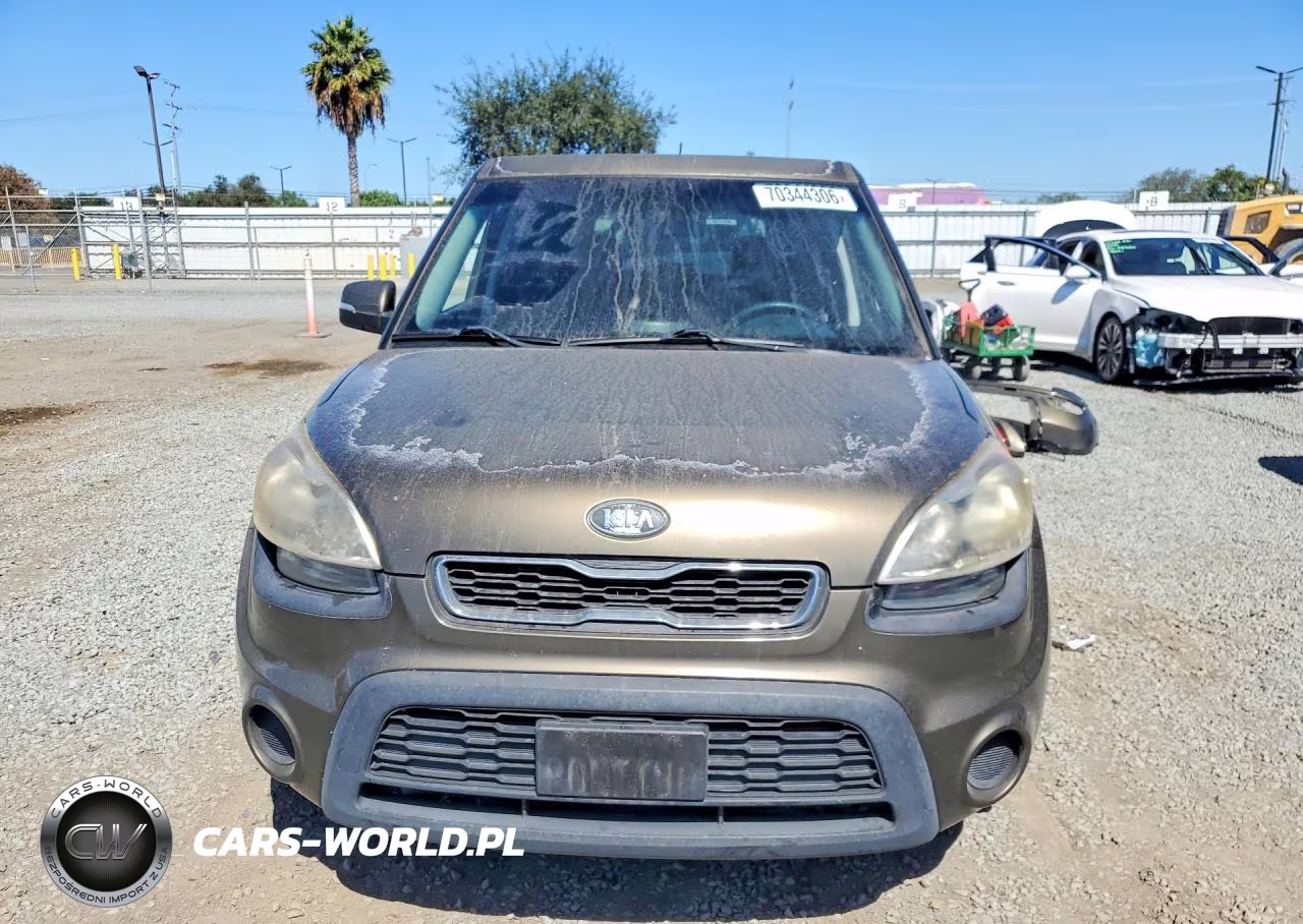 2012 Kia Soul + VIN:KNDJT2A61C7369147 - 5
