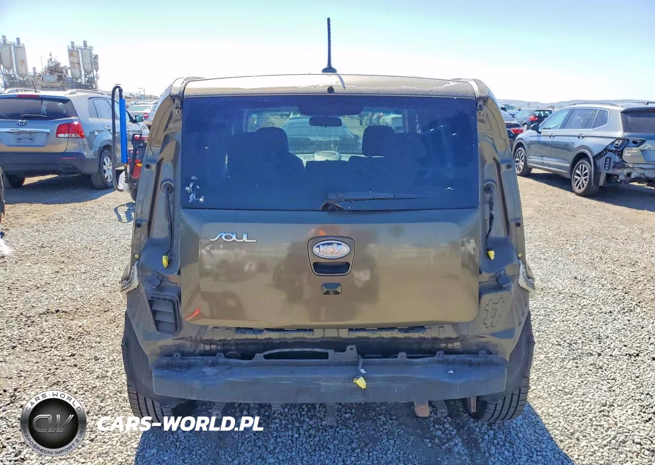 2012 Kia Soul + VIN:KNDJT2A61C7369147 - 6