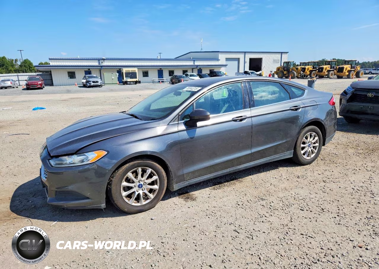 2015 Ford Fusion S VIN:1FA6P0G75F5120211 - 1