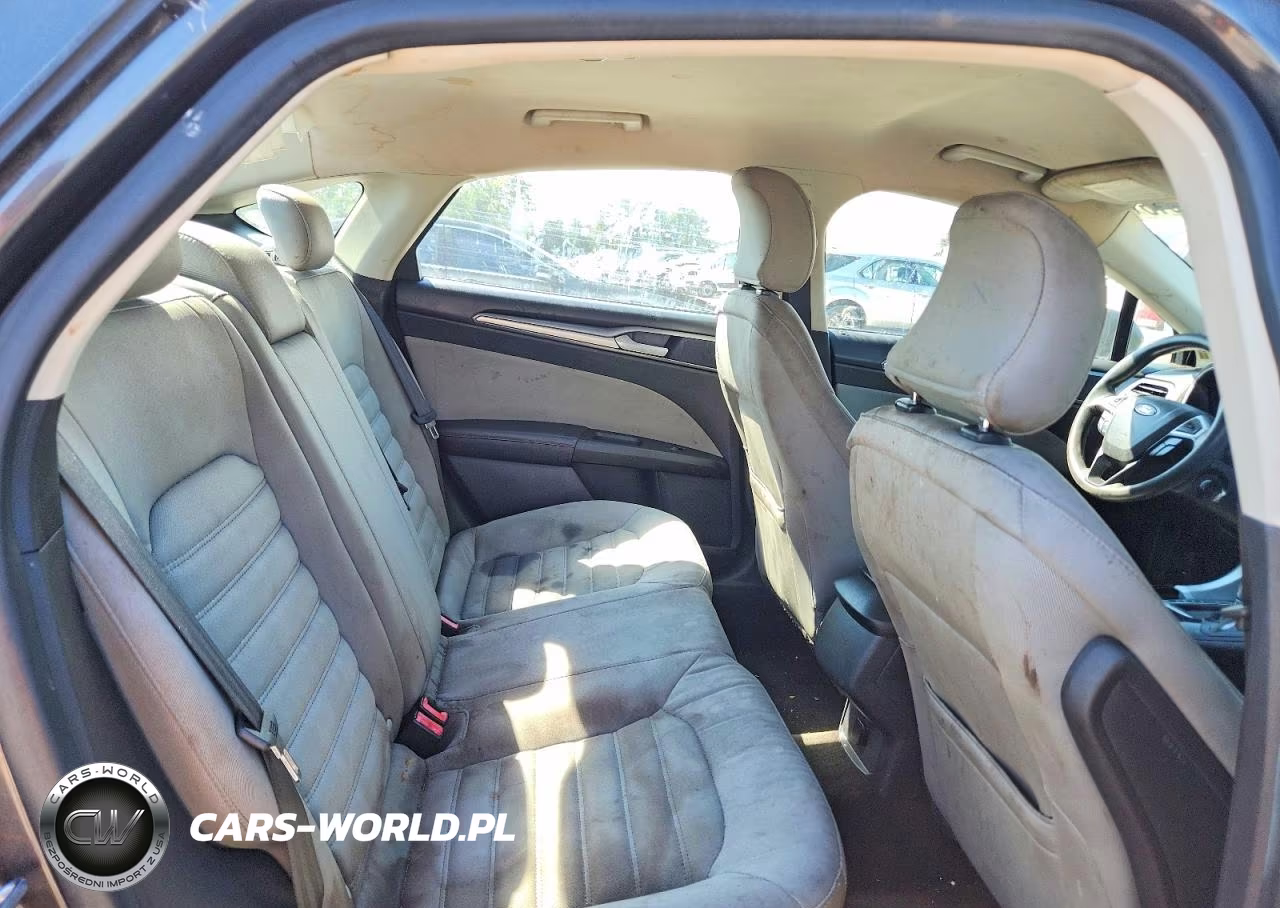 2015 Ford Fusion S VIN:1FA6P0G75F5120211 - 10