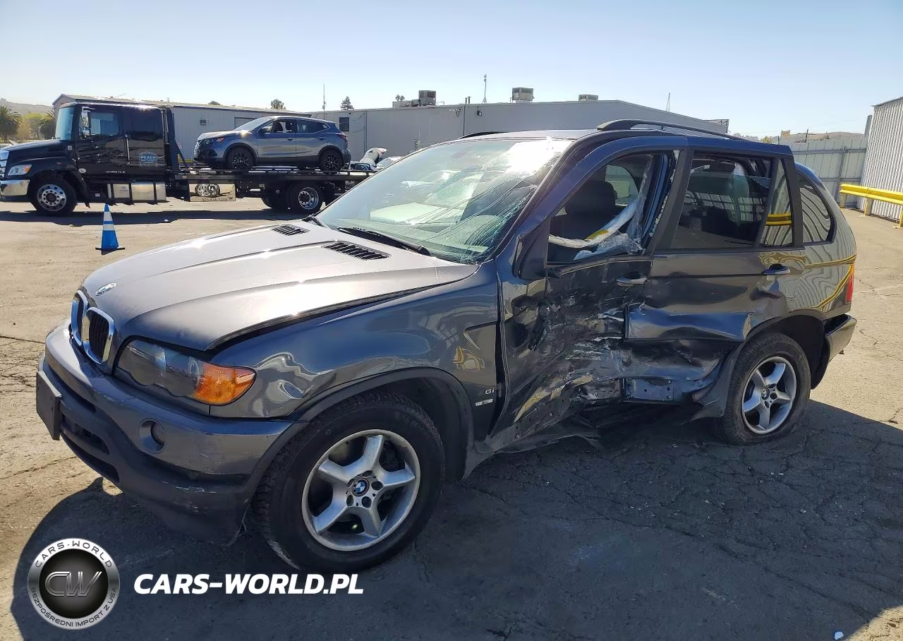 2003 BMW X5 3.0I