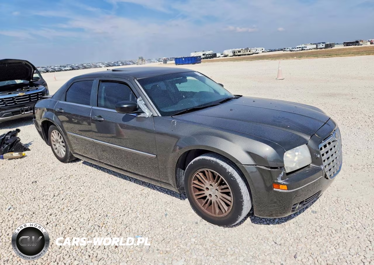 2008 Chrysler 300 Touring VIN:2C3KA53G38H206386 - 4