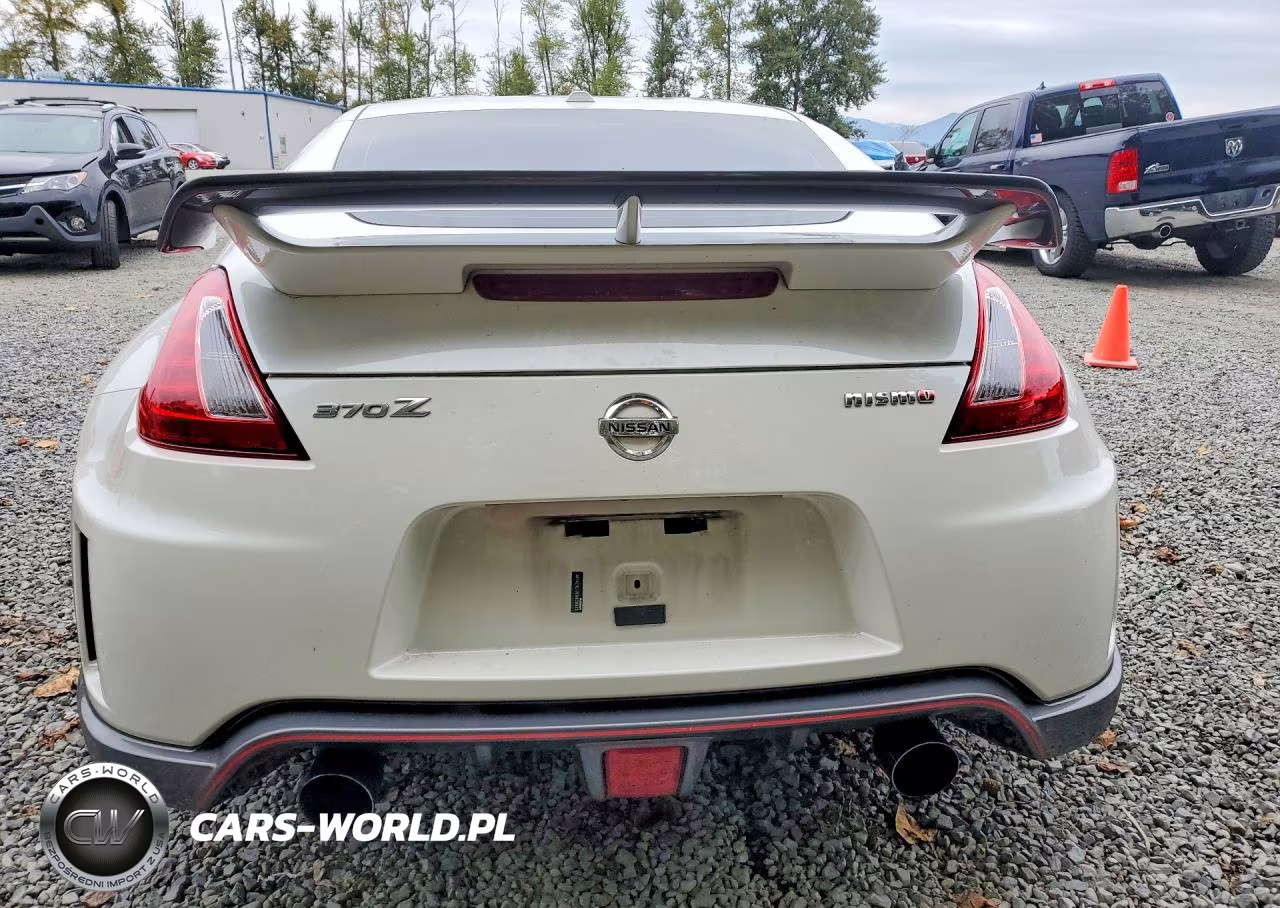 2014 Nissan 370Z Base VIN:JN1AZ4EHXEM630823 - 6