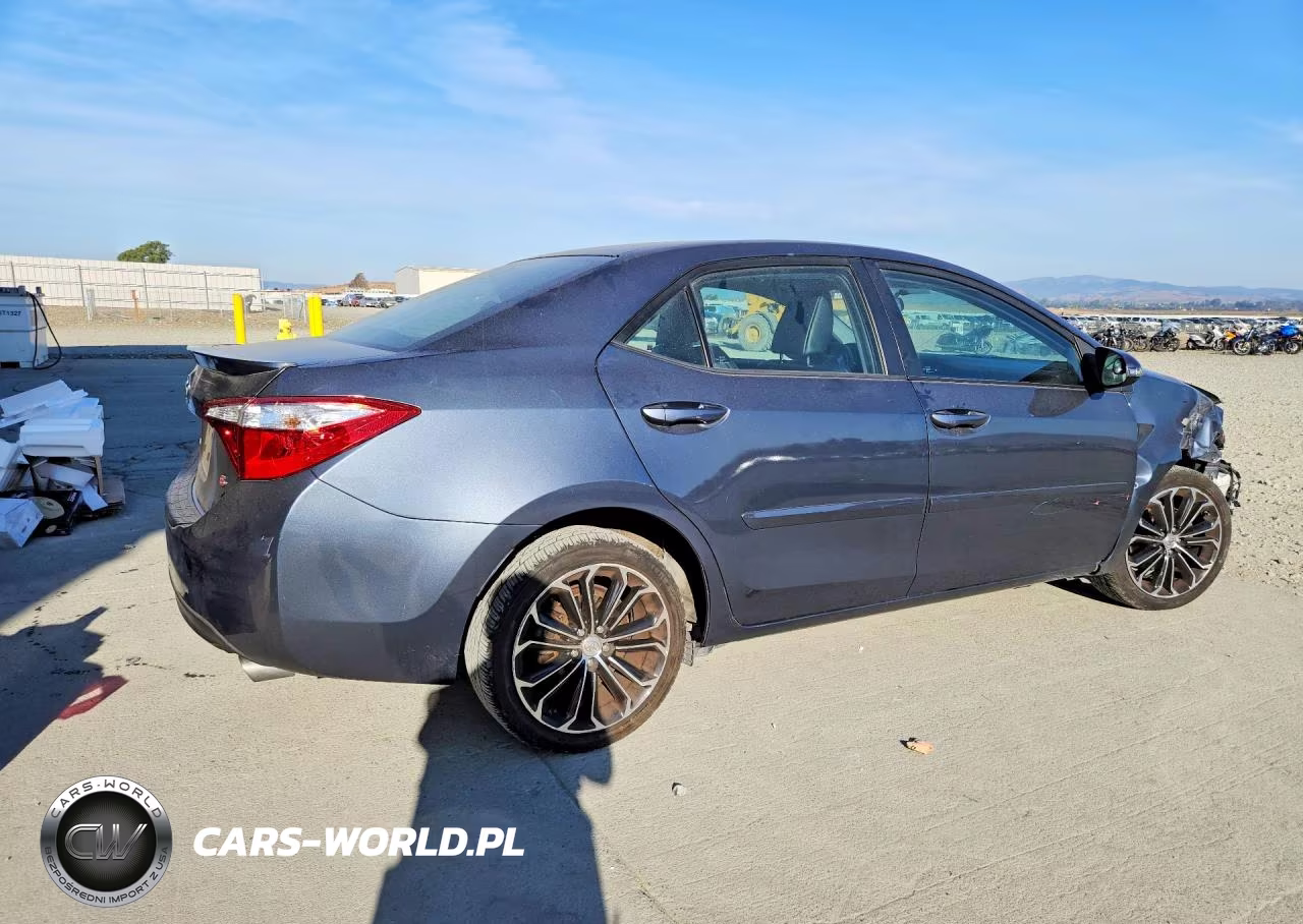 2015 Toyota Corolla S Plus VIN:5YFBURHE6FP339040 - 3