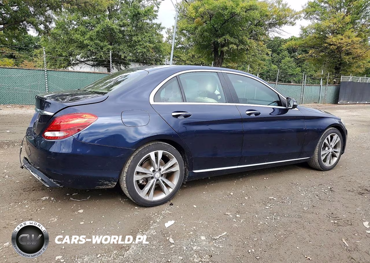 2016 Mercedes-Benz C 300 VIN:55SWF4JB1GU155070 - 3