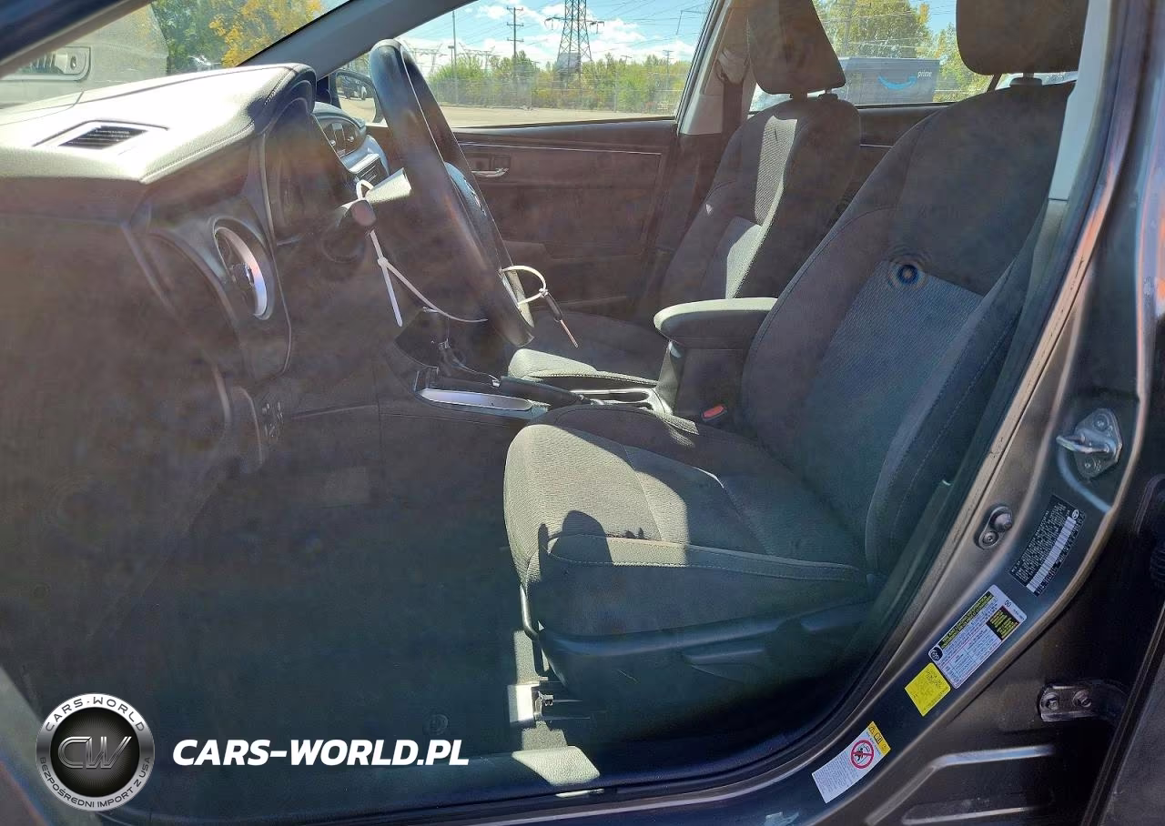 2018 Toyota Corolla Le VIN:5YFBURHE9JP744575 - 7