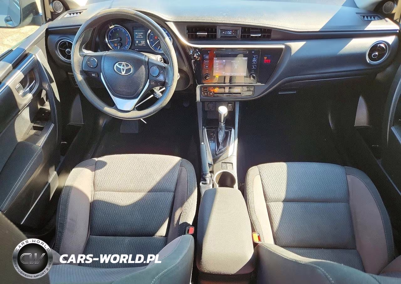 2018 Toyota Corolla Le VIN:5YFBURHE9JP744575 - 8