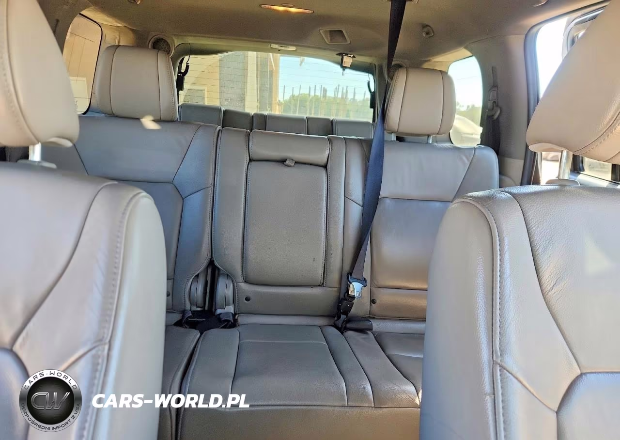 2012 Honda Pilot Touring VIN:5FNYF4H96CB084262 - 10