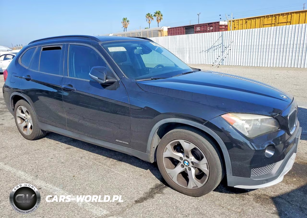 2015 BMW X1 Sdrive28I VIN:WBAVM1C5XFV315629 - 4