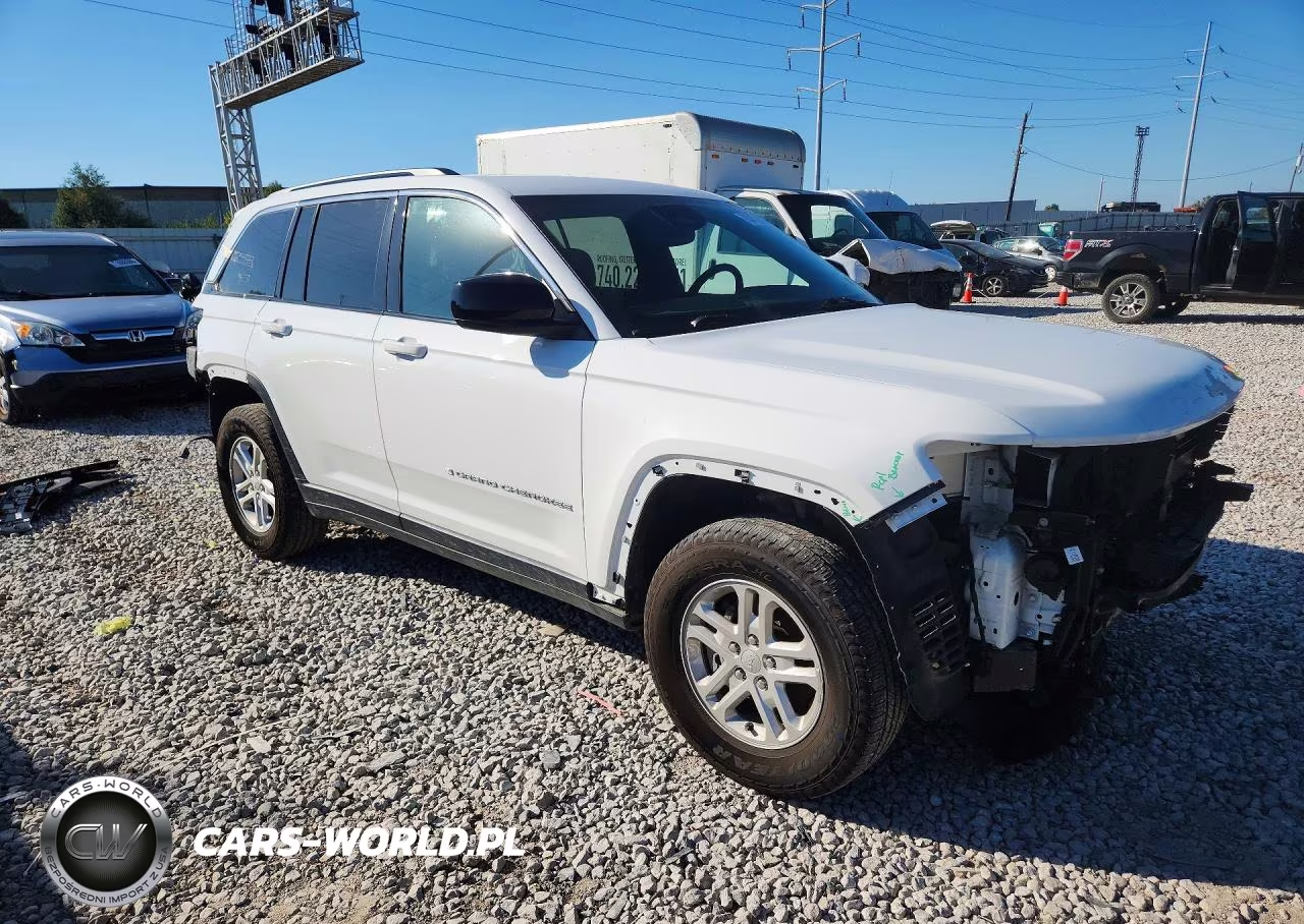 2024 Jeep Grand Cherokee Laredo VIN:1C4RJHAG2RC221304 - 4