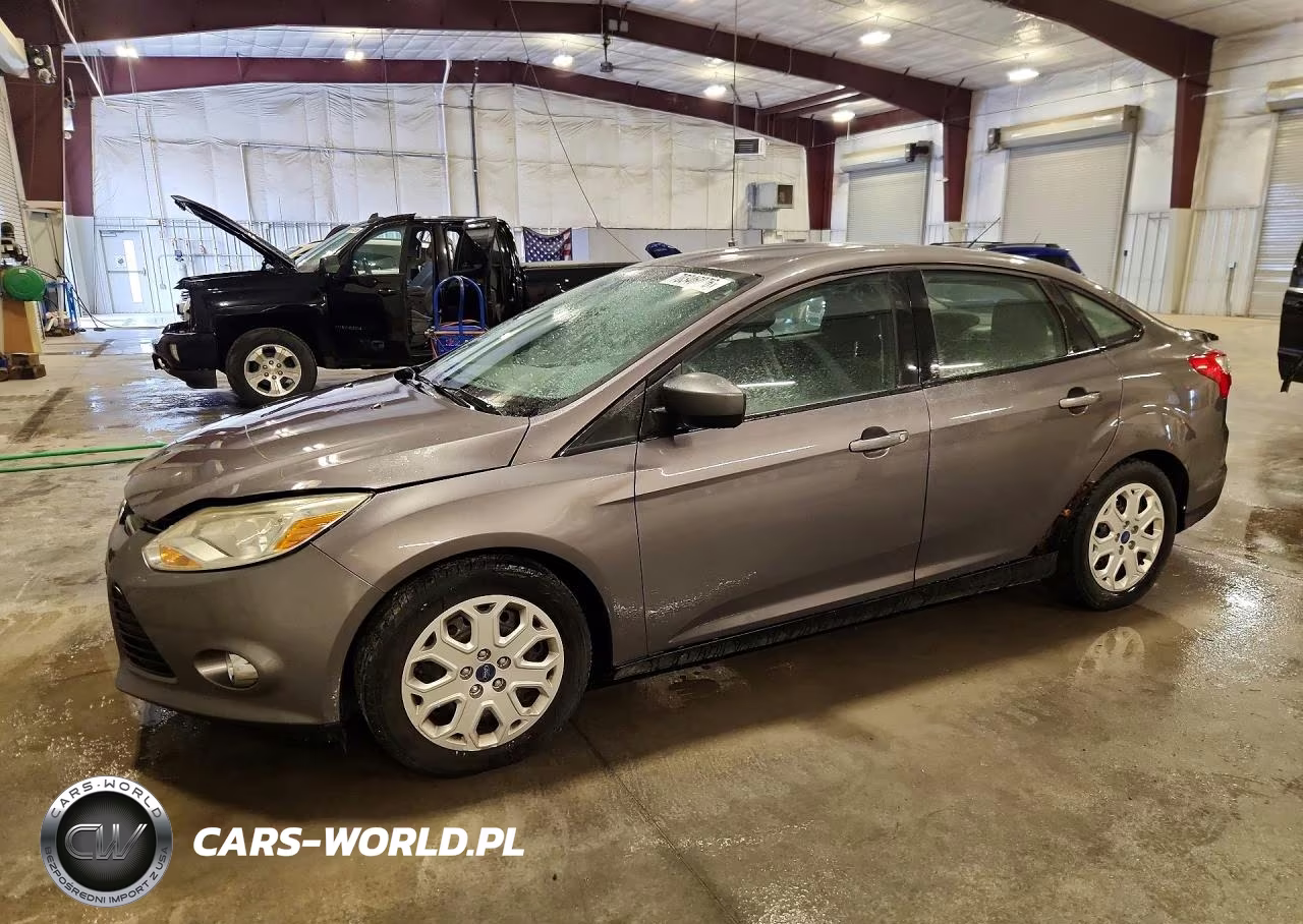 2012 Ford Focus Se VIN:1FAHP3F26CL284946 - 1