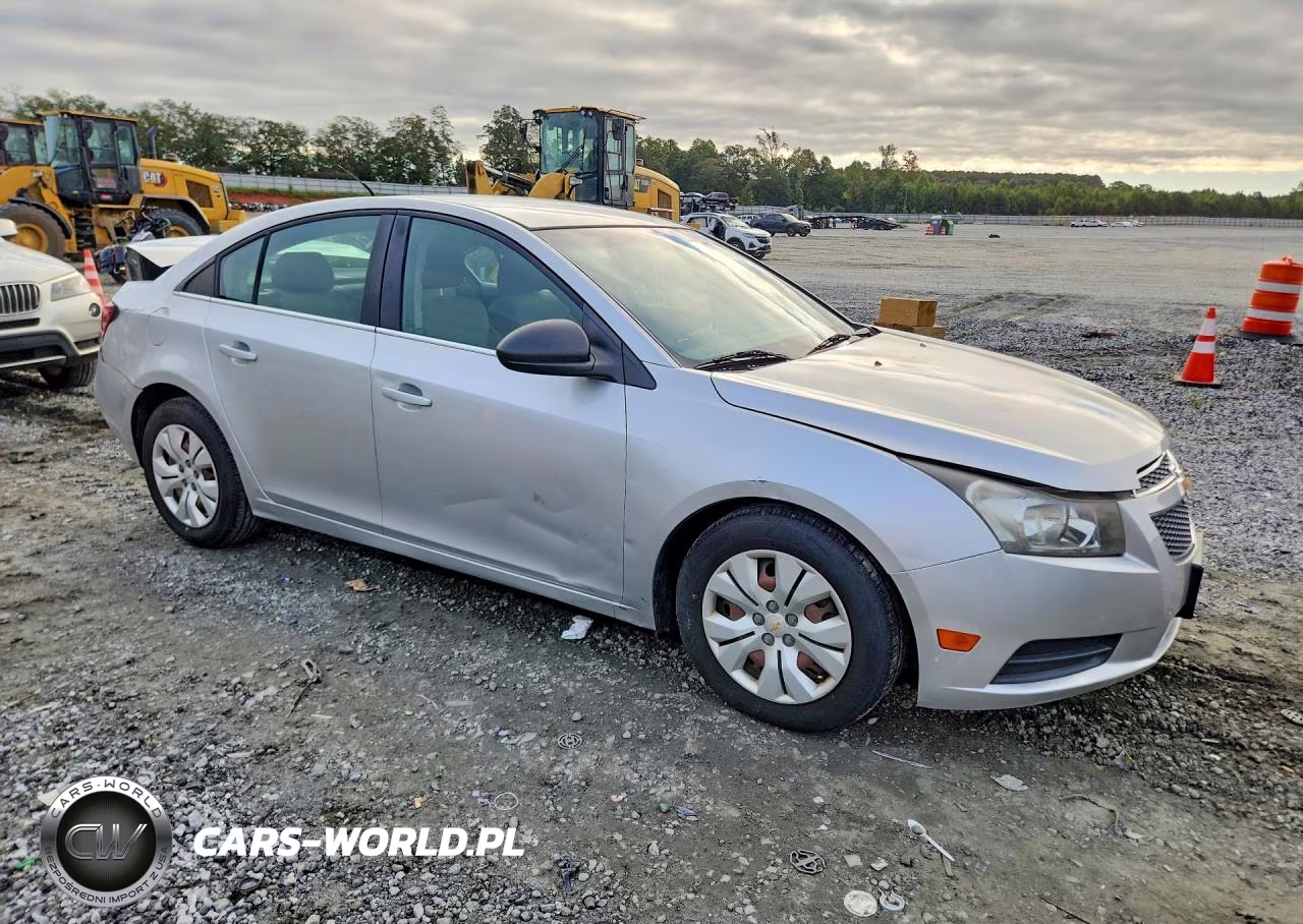 2012 Chevrolet Cruze Ls VIN:1G1PC5SH2C7190507 - 4