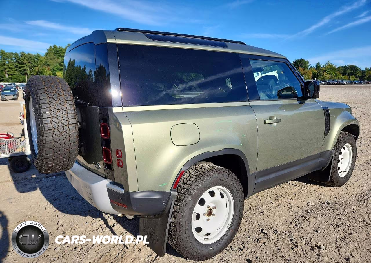 2022 Land Rover Defender 90 VIN:SALEK6RX8N2076301 - 3