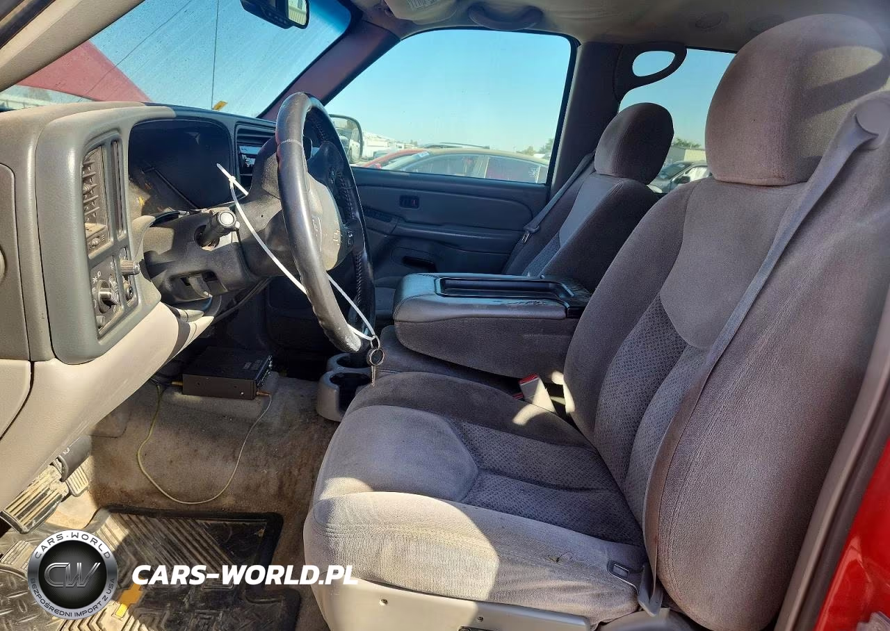 2005 Chevrolet Tahoe C1500 VIN:1GNEC13V15R201992 - 7