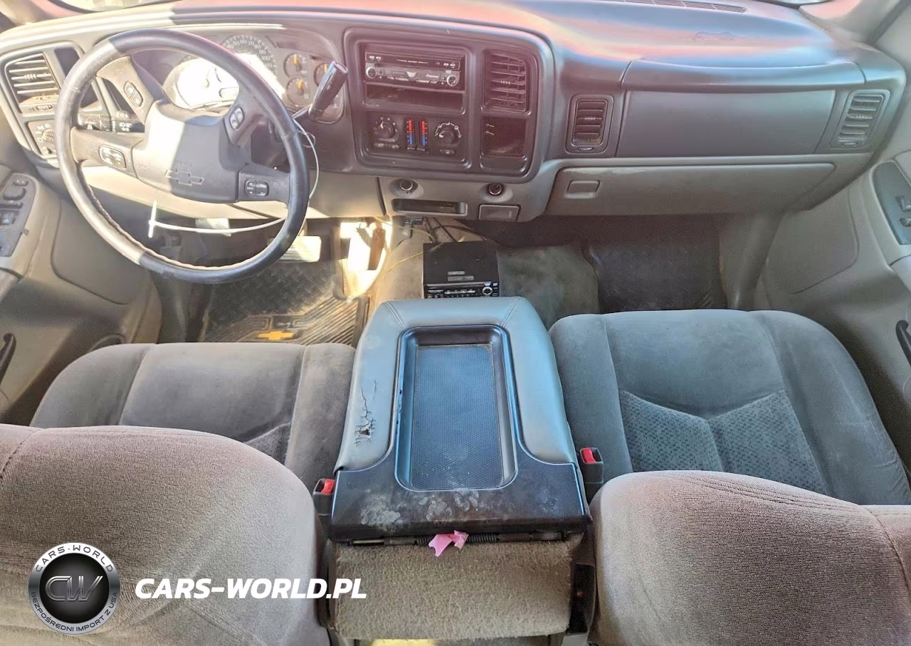 2005 Chevrolet Tahoe C1500 VIN:1GNEC13V15R201992 - 8