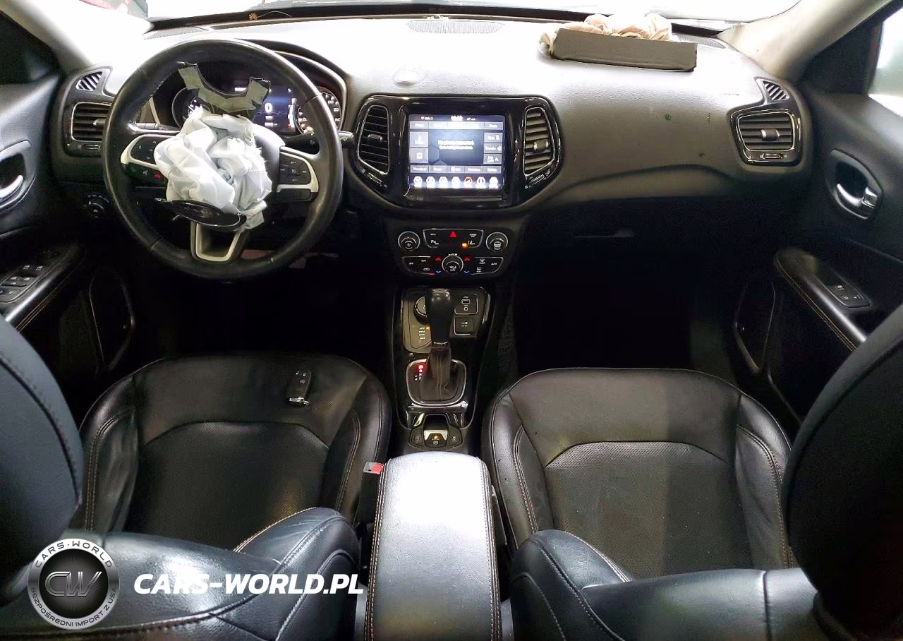 2018 Jeep Compass Limited VIN:3C4NJDCBXJT398197 - 8