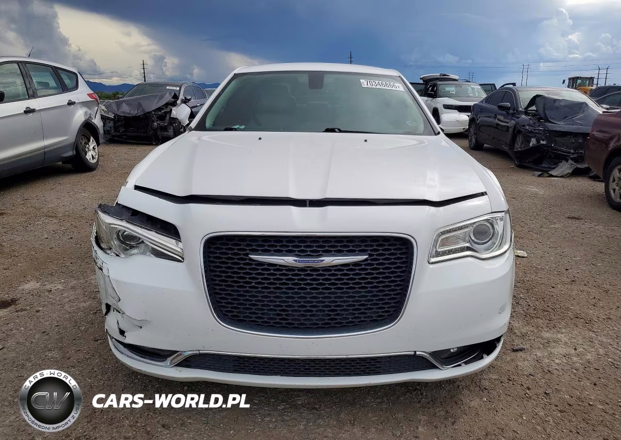 2021 Chrysler 300 Touring VIN:2C3CCAAG1MH595999 - 5