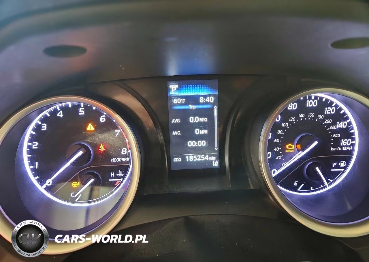 2021 Toyota Camry Le VIN:4T1C11AK2MU601551 - 9