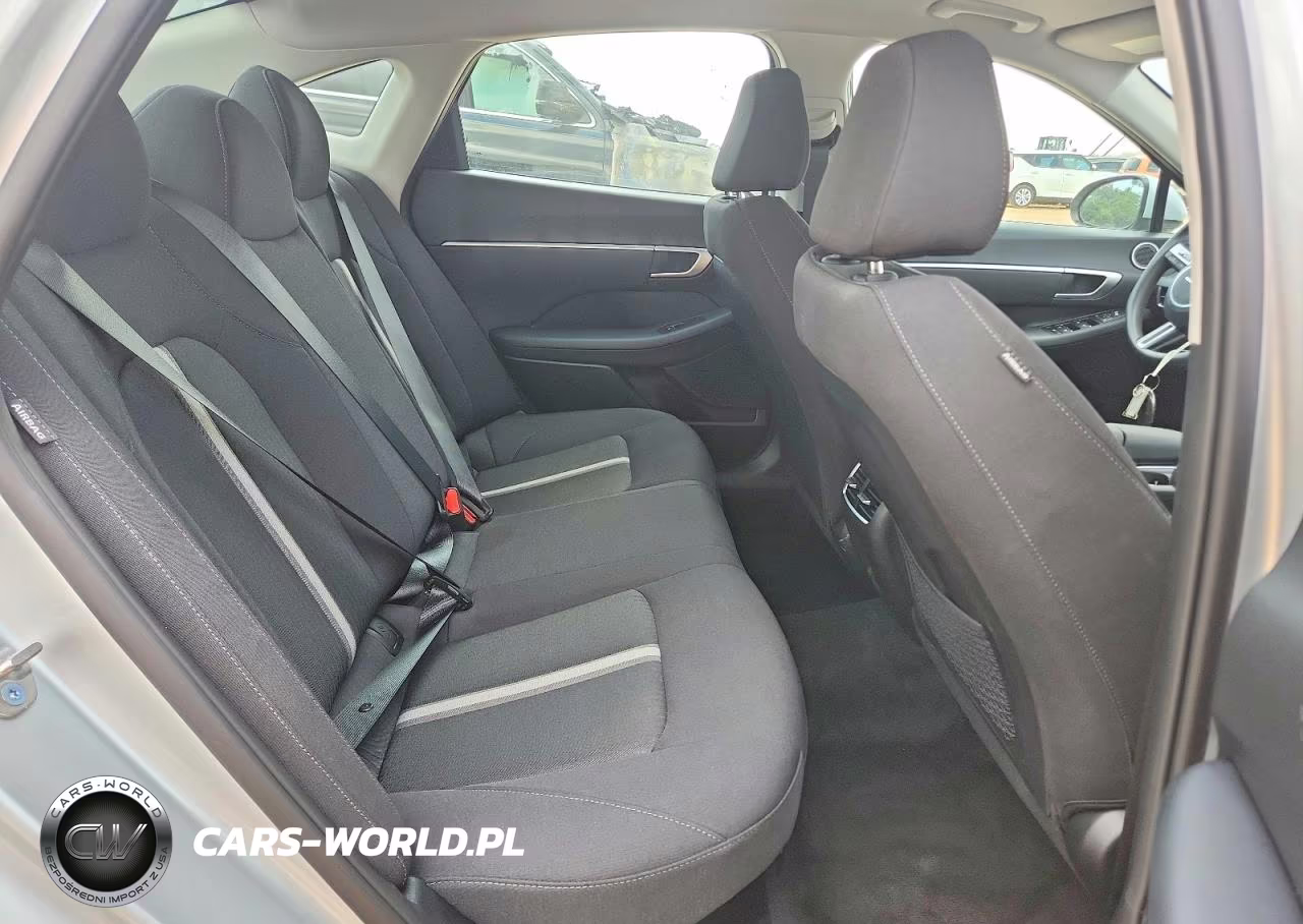 2026 Hyundai Sonata Hybrid Blue VIN:KMHL24JJ9TA164976 - 10
